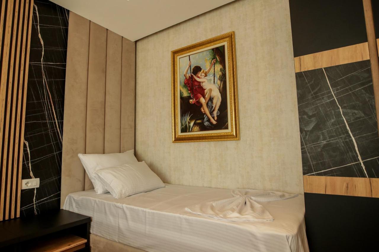 Shëngjin Rozafa Blu Hotel מראה חיצוני תמונה