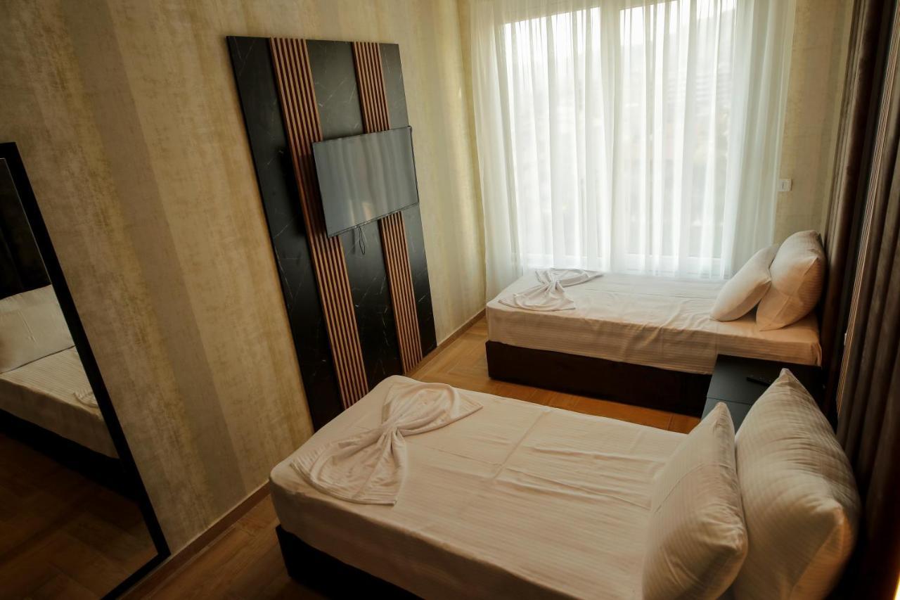 Shëngjin Rozafa Blu Hotel מראה חיצוני תמונה
