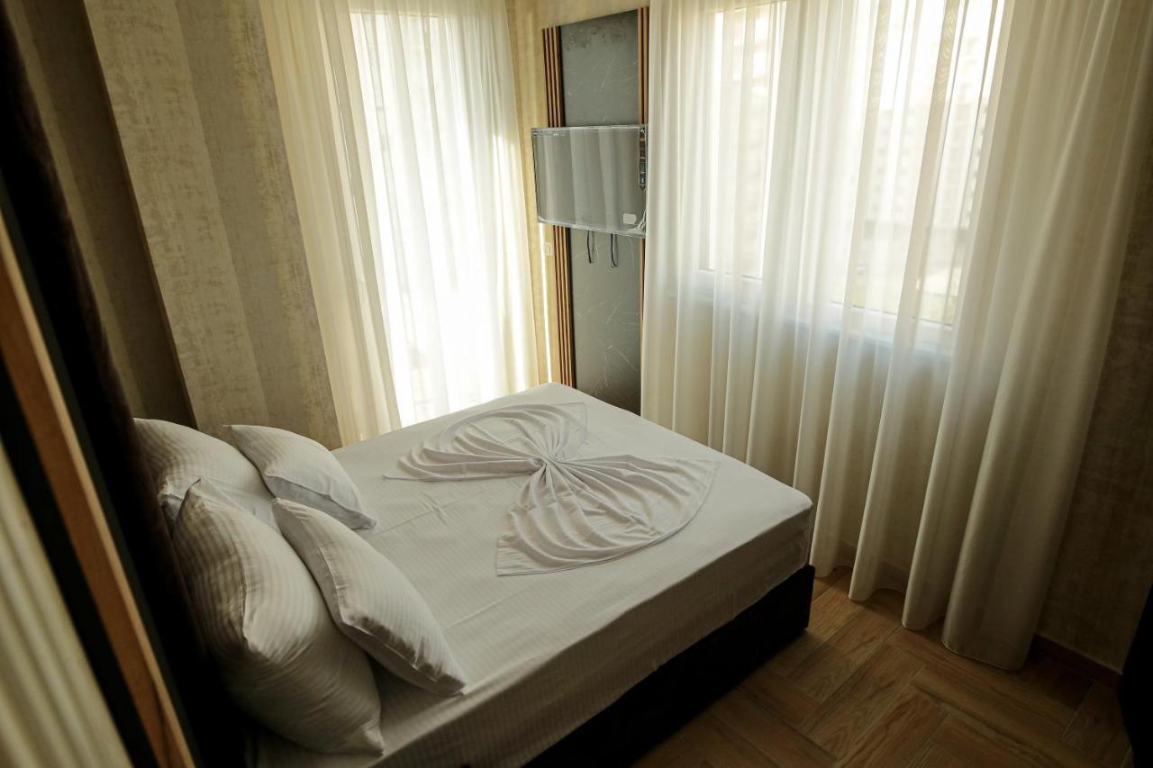 Shëngjin Rozafa Blu Hotel מראה חיצוני תמונה