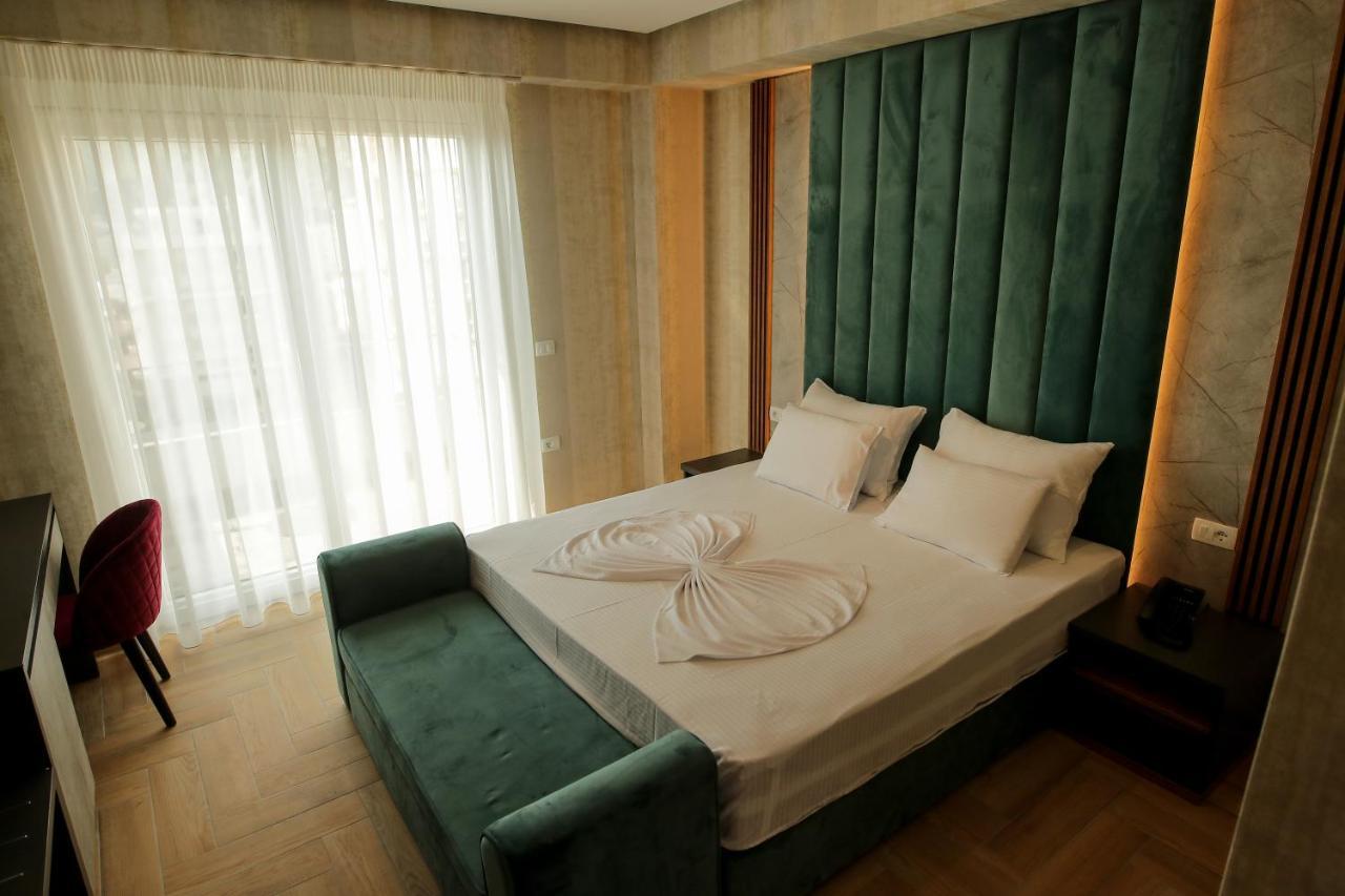 Shëngjin Rozafa Blu Hotel מראה חיצוני תמונה