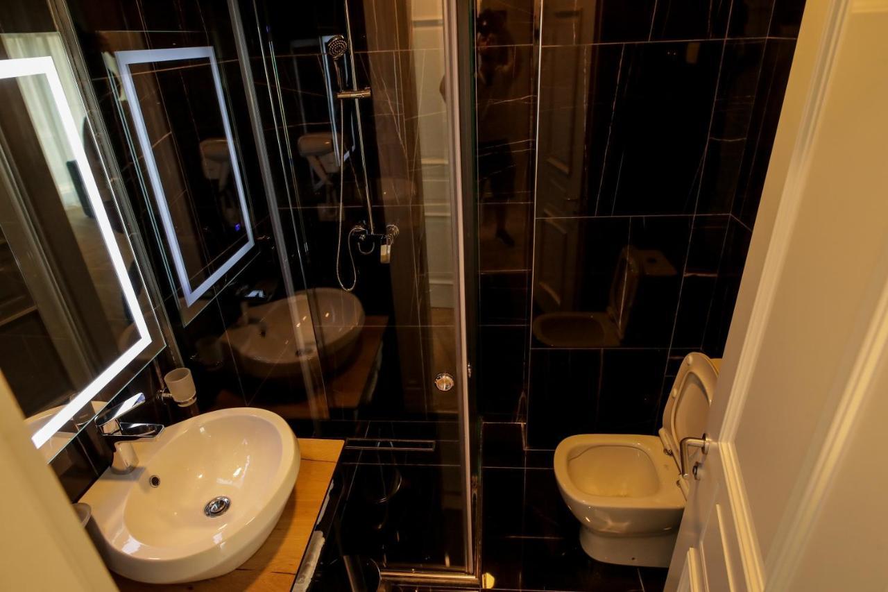 Shëngjin Rozafa Blu Hotel מראה חיצוני תמונה