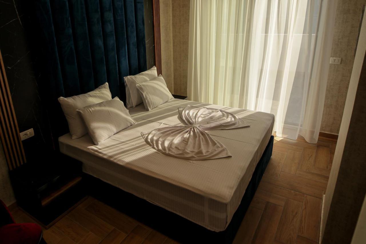 Shëngjin Rozafa Blu Hotel מראה חיצוני תמונה