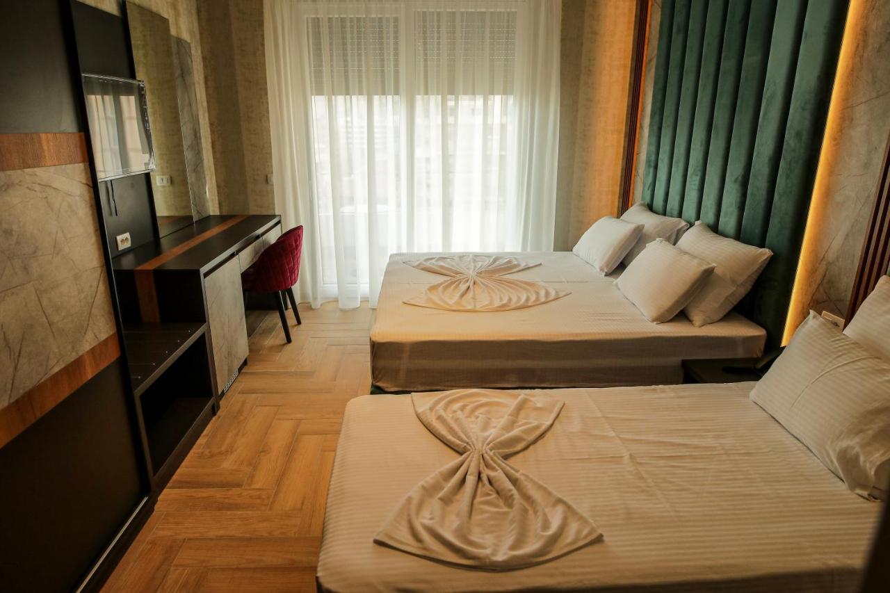 Shëngjin Rozafa Blu Hotel מראה חיצוני תמונה