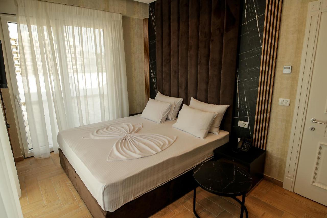 Shëngjin Rozafa Blu Hotel מראה חיצוני תמונה