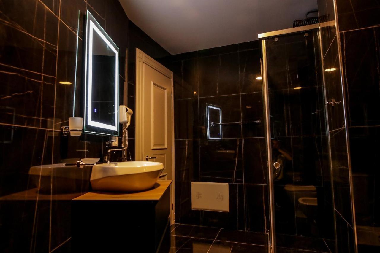 Shëngjin Rozafa Blu Hotel מראה חיצוני תמונה