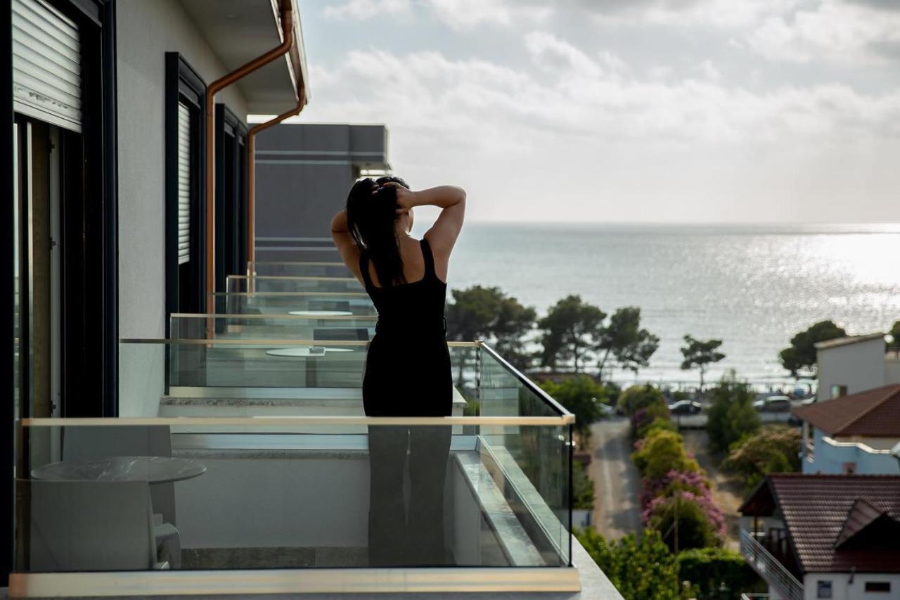 Shëngjin Rozafa Blu Hotel מראה חיצוני תמונה